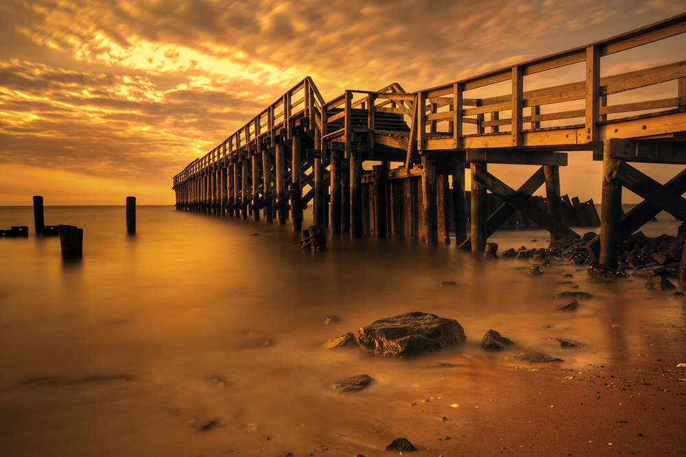 Delaware Bay Fishing Pier.