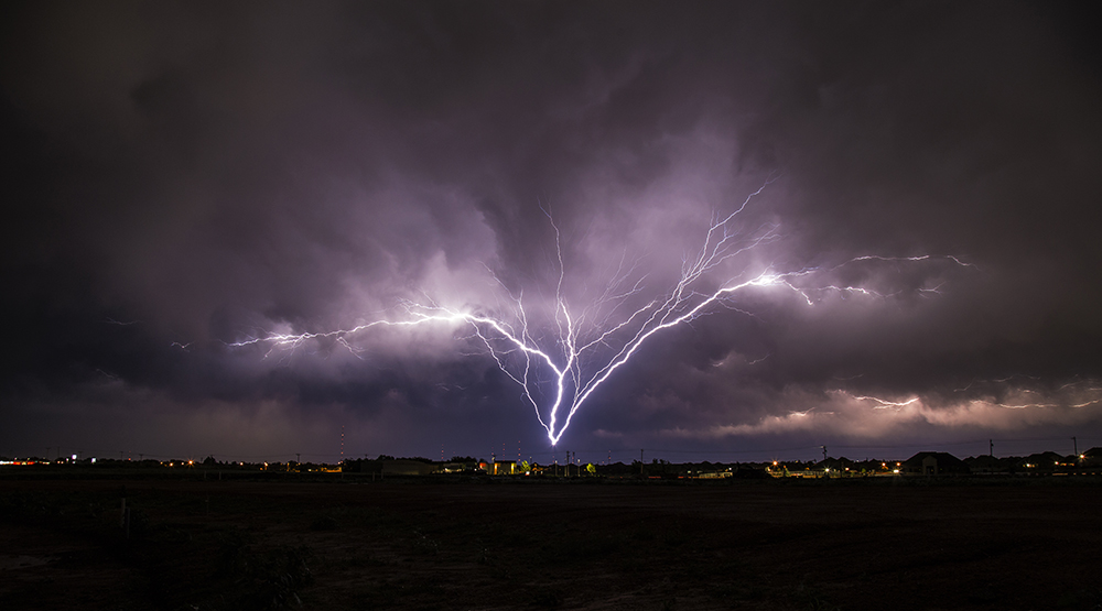 Lighting Storm in Edmond, OK.