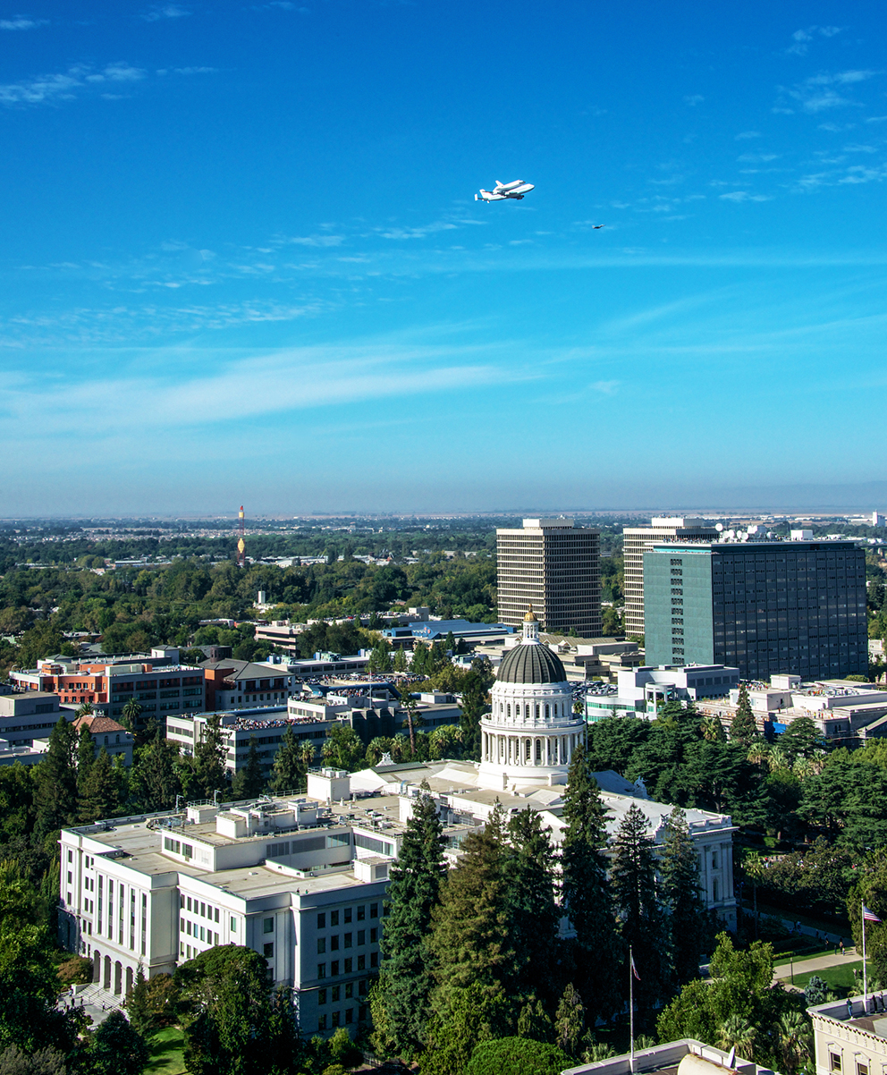 Space Shuttle Endeavour Flying Over Sacramento.