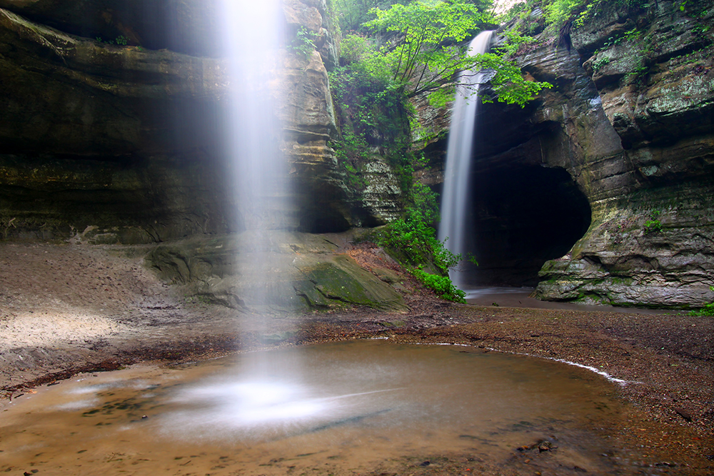 Tonti Canyon Falls in Starved Rock State Park.